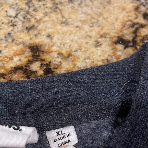 Black Vans Sweater - Picture 3 of 5